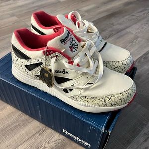 White Cement - Reebok Ventilator
Size: 10
Worn Once